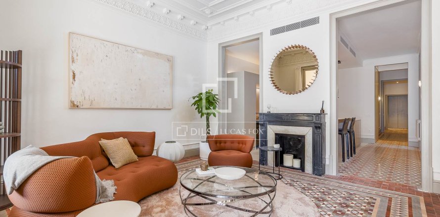 3 chambres apartment à vendre à Barcelona, Catalonia, Spain № 4320