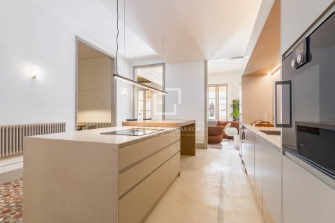 3 chambres apartment à vendre à Barcelona, Catalonia, Spain № 4320 - photo 5