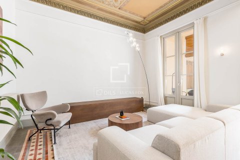 3 chambres apartment à vendre à Barcelona, Catalonia, Spain № 4320 - photo 11