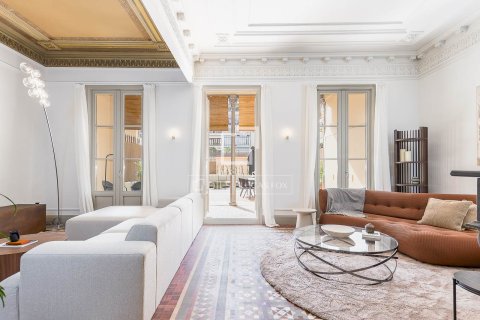 3 chambres apartment à vendre à Barcelona, Catalonia, Spain № 4320 - photo 8