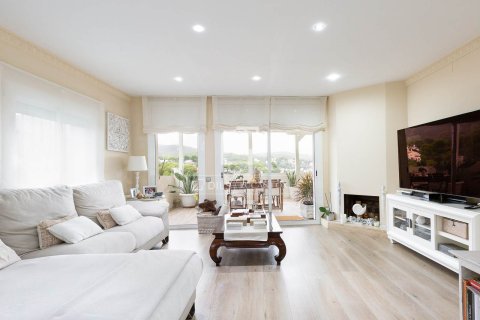 4 chambres villa à vendre à Castelldefels, Barcelona, Catalonia, Spain № 4326 - photo 11