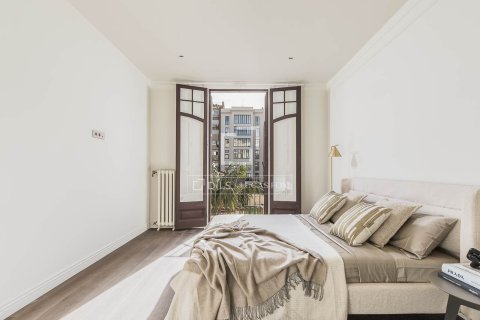 4 chambres apartment à vendre à Barcelona, Catalonia, Spain № 4324 - photo 25