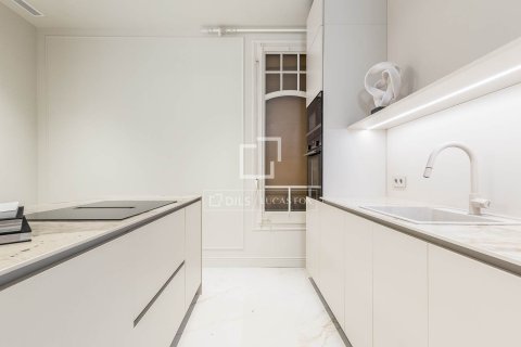 4 chambres apartment à vendre à Barcelona, Catalonia, Spain № 4324 - photo 17