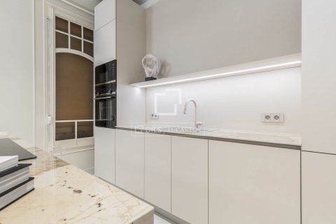 4 chambres apartment à vendre à Barcelona, Catalonia, Spain № 4324 - photo 16