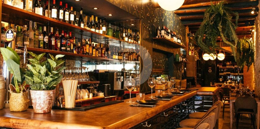 Коммерческая недвижимость 120м² в Л'Эшампле, Барселона, Каталония, Испания № 4565