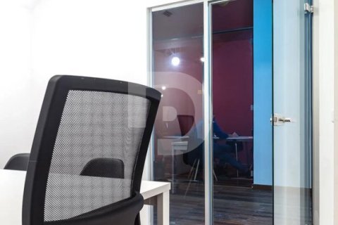 676 sq.m. commercial property for sale in L'Eixample, Barcelona, Catalonia, Spain № 4568 - photo 2