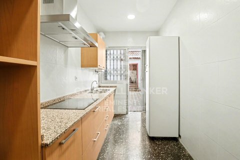 Купить квартиру в Барселона, Испания с 5 спален, 195м², № 7842 - фото 3