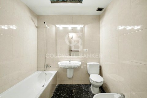 Купить квартиру в Барселона, Испания с 5 спален, 195м², № 7842 - фото 8