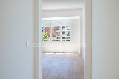 Купить квартиру в Барселона, Испания с 3 спальни, 113м², № 7841 - фото 29