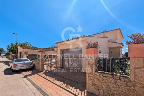 Купить дом в Пау, Испания с 3 спальни, 157м², № 7840 - фото 18
