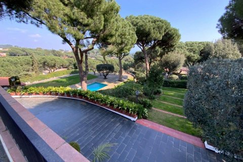 Дом с 9 спальнями в Сан-Андреу-де-Льяванересе, Барселона, Каталония, Испания № 1751