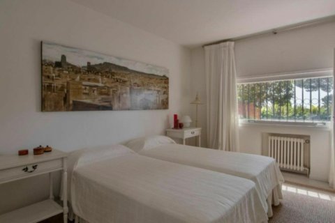 Сasa de 9 dormitorios en venta en Sant Andreu de Llavaneres, Barcelona, Cataluña, Spain № 1751 - foto 11