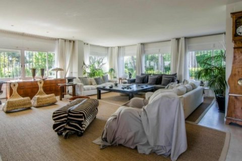 Сasa de 9 dormitorios en venta en Sant Andreu de Llavaneres, Barcelona, Cataluña, Spain № 1751 - foto 6