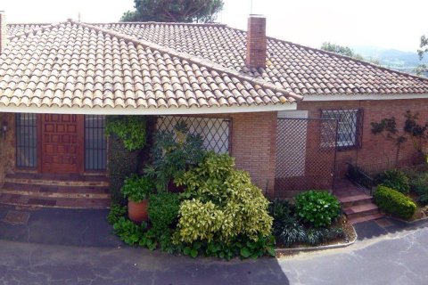 Купить дом в Пладжа-де-Аро, Испания с 14 комнат, № 1750 - фото 18