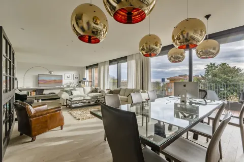 Купить квартиру в Барселона, Испания с 5 комнат, № 1748 - фото 3