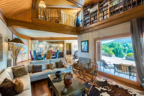 Купить дом в Монторнес-дель-Вальес, Испания с 6 комнат, № 1747 - фото 7