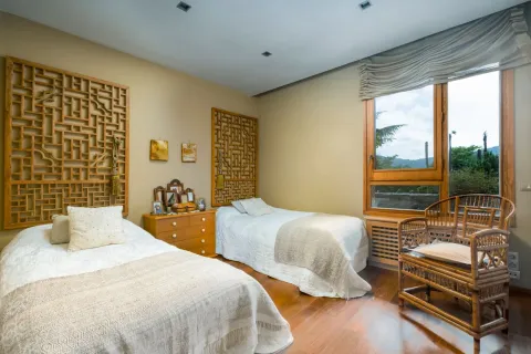 Купить дом в Монторнес-дель-Вальес, Испания с 6 комнат, № 1747 - фото 12