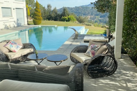 Купить дом в Вальроманес, Испания с 5 комнат, № 1752 - фото 2