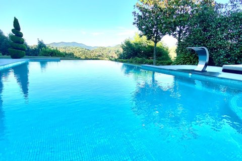 Купить дом в Вальроманес, Испания с 5 комнат, № 1752 - фото 5