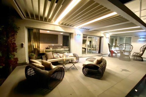 Купить дом в Вальроманес, Испания с 5 комнат, № 1752 - фото 16