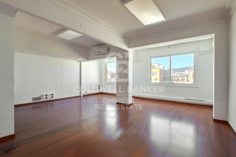 apartment for sale in Barcelona, Catalonia, Spain № 6025 - photo 21