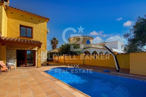 7 bedrooms house for sale in Empuriabrava, Girona, Catalonia, Spain № 6026 - photo 10