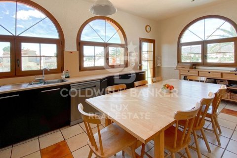 7 bedrooms house for sale in Empuriabrava, Girona, Catalonia, Spain № 6026 - photo 3