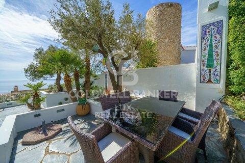 5 bedrooms villa for sale in Roses, Girona, Catalonia, Spain № 6027 - photo 12