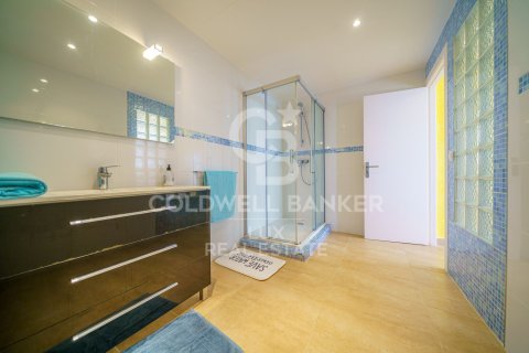 5 bedrooms villa for sale in Roses, Girona, Catalonia, Spain № 6027 - photo 22