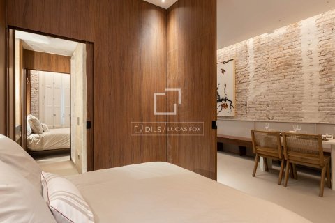 Apartamento de 2 dormitorios en venta en Barcelona, Cataluña, Spain № 4062 - foto 27