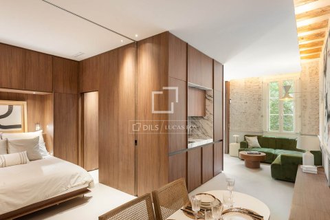 Apartamento de 2 dormitorios en venta en Barcelona, Cataluña, Spain № 4061 - foto 12