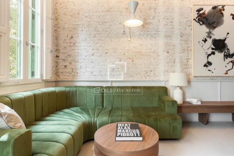 Apartamento de 2 dormitorios en venta en Barcelona, Cataluña, Spain № 4061 - foto 4