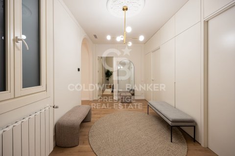 4 bedrooms apartment for sale in Barcelona, Catalonia, Spain № 5632 - photo 16
