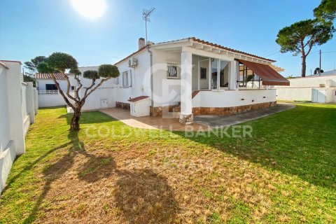 3 bedrooms house for sale in L'Escala, Girona, Catalonia, Spain № 5634 - photo 2