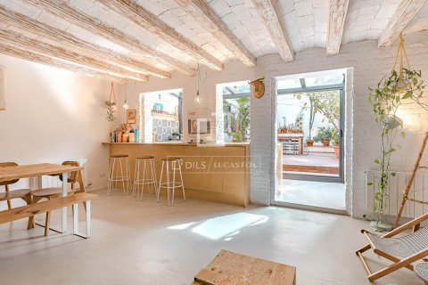 3 bedrooms apartment for sale in Barcelona, Catalonia, Spain № 6430 - photo 2