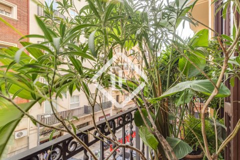 Купить квартиру в Барселона, Испания с 5 спален, 195м², № 6427 - фото 6