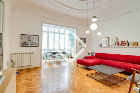 Купить квартиру в Барселона, Испания с 5 спален, 195м², № 6427 - фото 2