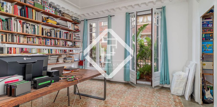 Квартира с 5 спальнями в Барселоне, Каталония, Испания № 6427