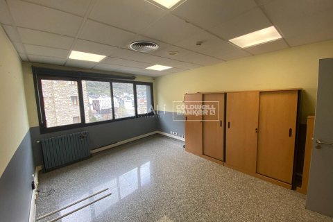 Снять в аренду офис в Андорра, Испания 498м², № 5263 - фото 5