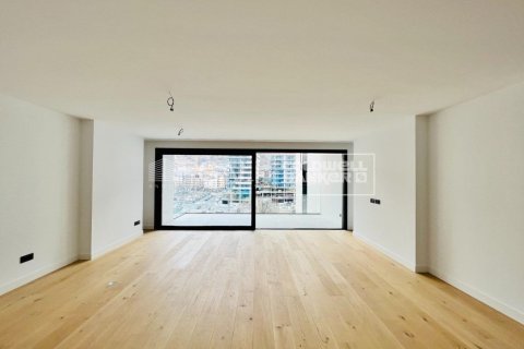 3 bedrooms apartment for rent in Principado De Andorra (Ninguna Poblacion Tiene C.P.), Lleida, Catalonia, Spain № 5260 - photo 8