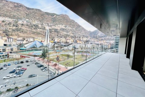 3 bedrooms apartment for rent in Principado De Andorra (Ninguna Poblacion Tiene C.P.), Lleida, Catalonia, Spain № 5260 - photo 3