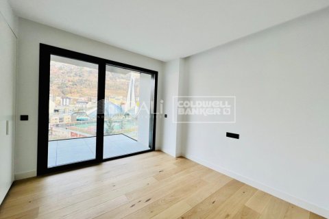 3 bedrooms apartment for rent in Principado De Andorra (Ninguna Poblacion Tiene C.P.), Lleida, Catalonia, Spain № 5260 - photo 16