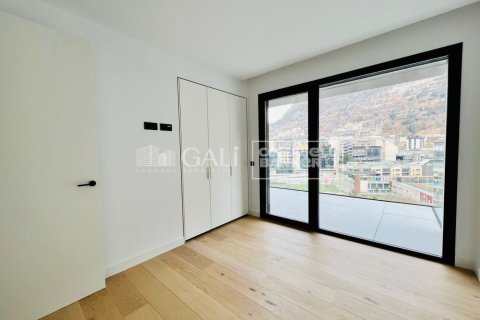 3 bedrooms apartment for rent in Principado De Andorra (Ninguna Poblacion Tiene C.P.), Lleida, Catalonia, Spain № 5260 - photo 14