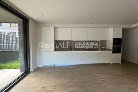 2 bedrooms apartment for rent in Principado De Andorra (Ninguna Poblacion Tiene C.P.), Lleida, Catalonia, Spain № 5265 - photo 5