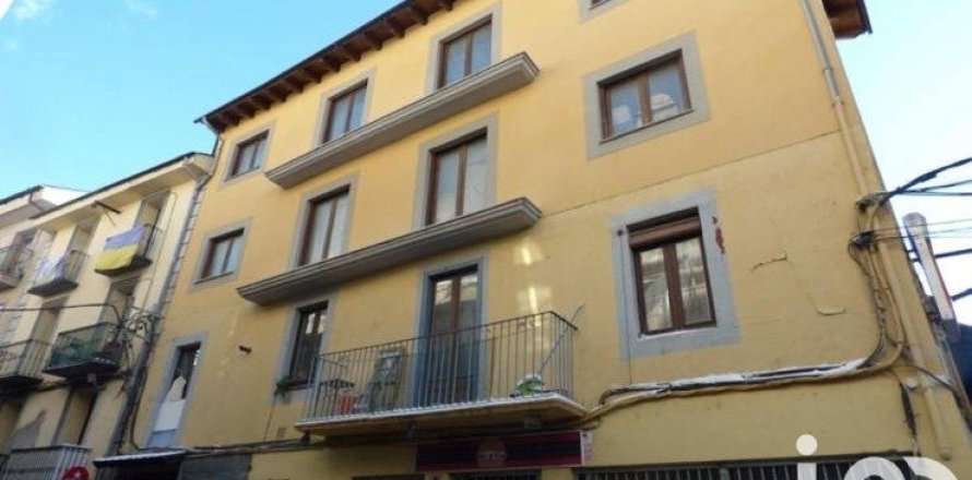 850 sq.m. commercial property for sale in Puigcerda, Girona, Catalonia, Spain № 4837