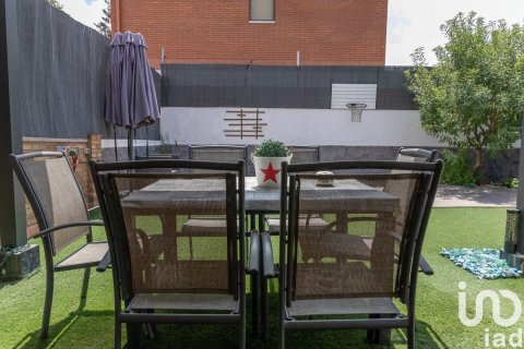 Купить дом в Монткада-и-Рейшак, Испания с 3 спальни, 249м², № 4836 - фото 2