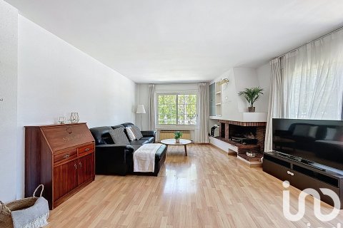 5 bedrooms townhouse for sale in El Masnou, Barcelona, Catalonia, Spain № 4835 - photo 25