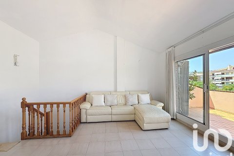 5 bedrooms townhouse for sale in El Masnou, Barcelona, Catalonia, Spain № 4835 - photo 21