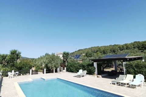 Дом с 4 спальнями в Л'Аметлья-де-Мар, Таррагона, Каталония, Испания № 4838