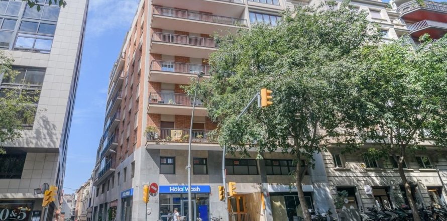 Офис студия в Барселоне, Каталония, Испания № 2529